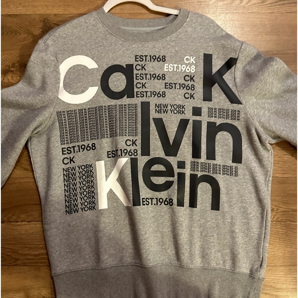 Calvin Klein sweatshirt size L